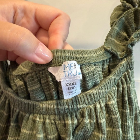 Time and Tru Olive Striped Tank Top - Picture 4 of 6